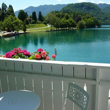 B&B Pletna A Double Lake-View Room 블레드 외부 사진