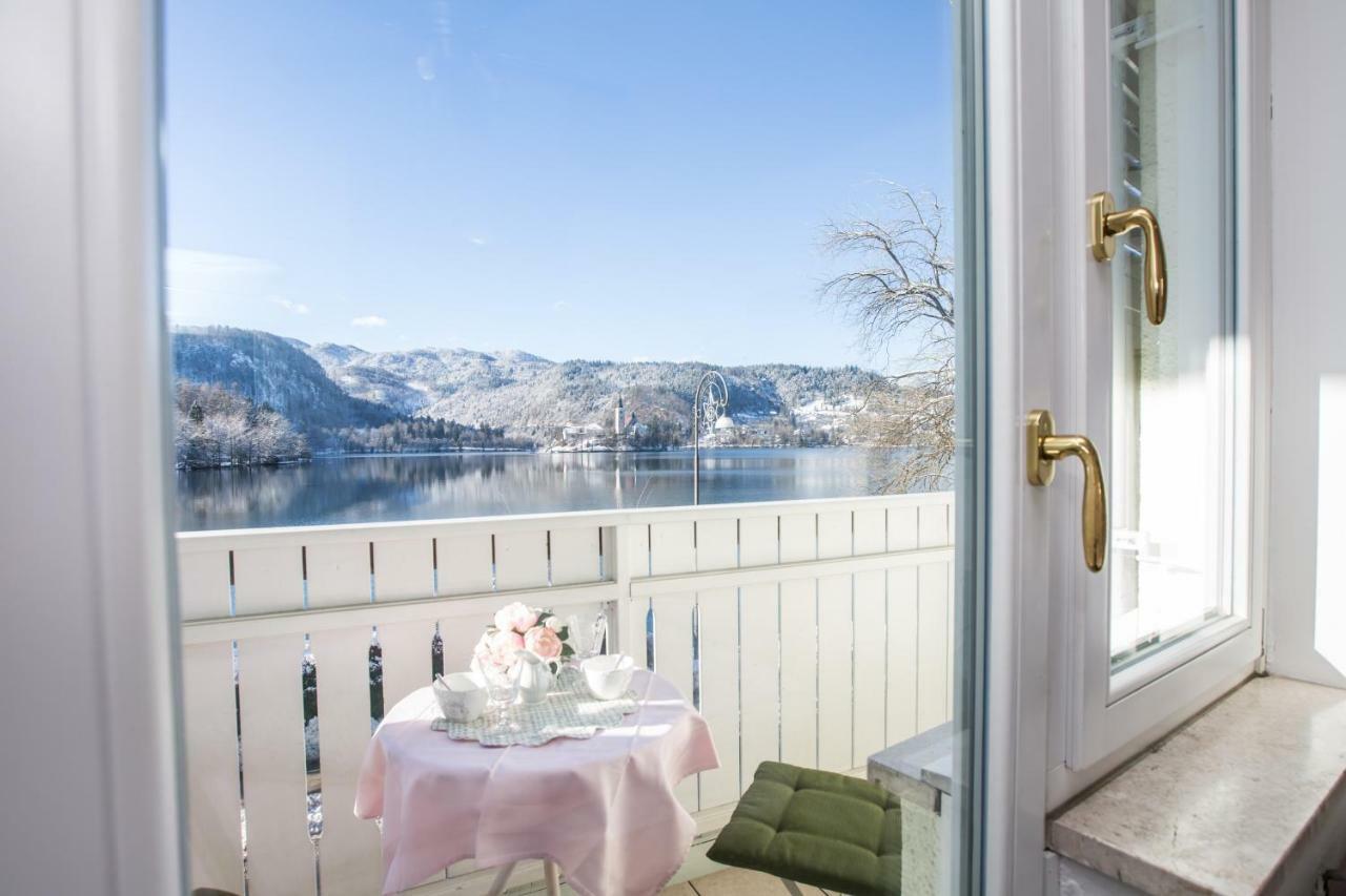 B&B Pletna A Double Lake-View Room 블레드 외부 사진