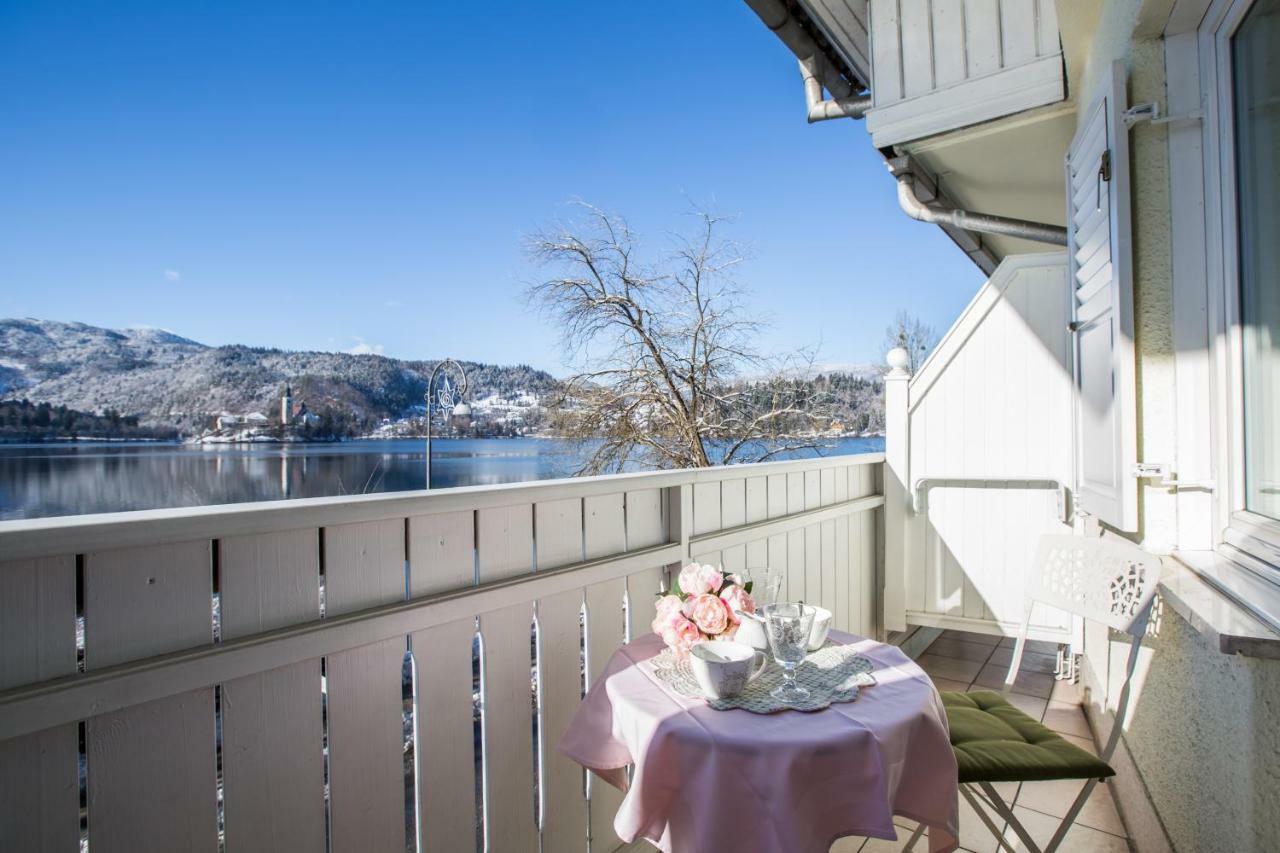 B&B Pletna A Double Lake-View Room 블레드 외부 사진