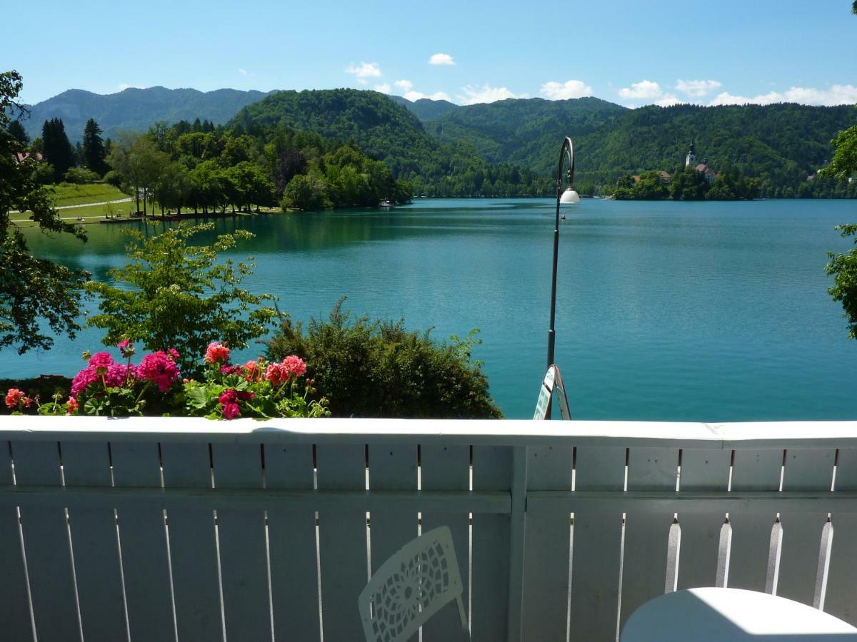 B&B Pletna A Double Lake-View Room 블레드 외부 사진