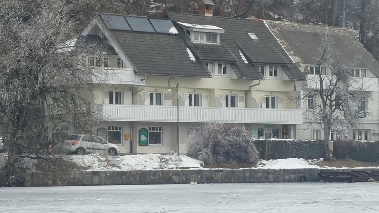 B&B Pletna A Double Lake-View Room 블레드 외부 사진